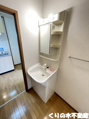 【洗面所】 | イースト・バード | 反転タイプのお部屋です（現況を優先します）