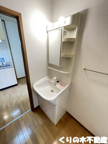 【洗面所】 | イースト・バード | 反転タイプのお部屋です（現況を優先します）