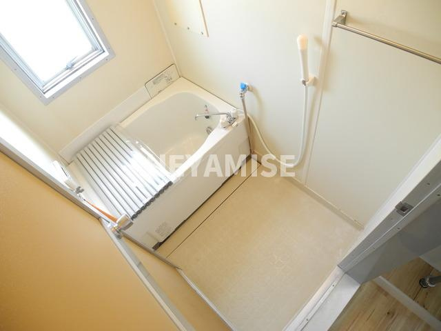 ビレッジハウス愛野1号棟の浴室|※室内画像は別号室のもの