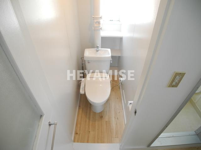 ビレッジハウス愛野1号棟のトイレ|※室内画像は別号室のもの