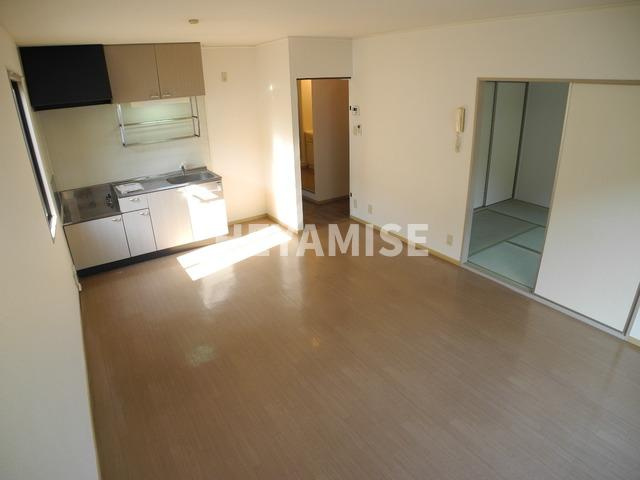 セジュールマツヤマの居間・リビング