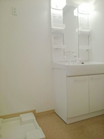 ノーブル・フォーシーズンＢの洗面所