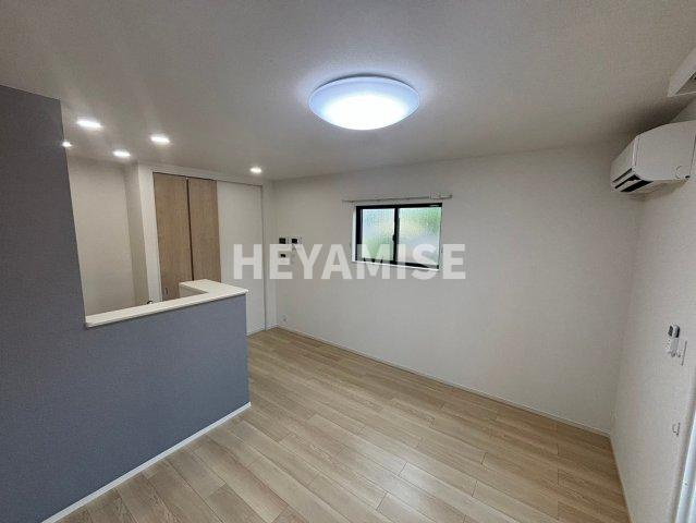 エターナルガーデンⅡの居間・リビング