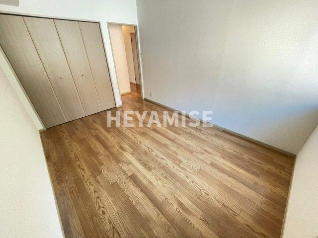 セジュール高尾の洋室