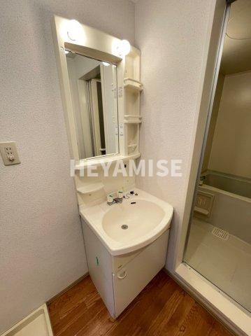 セジュール高尾の独立洗面台