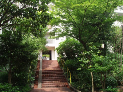 【エントランス】 | 千里月見ケ丘ハイツF棟