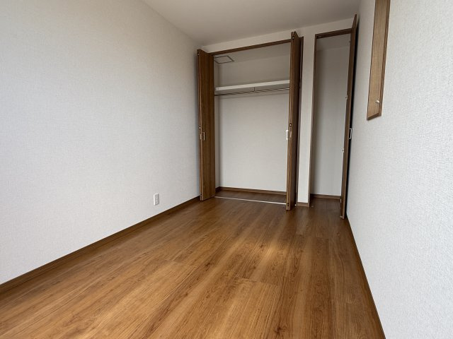 明石市二見町東二見戸建の洋室