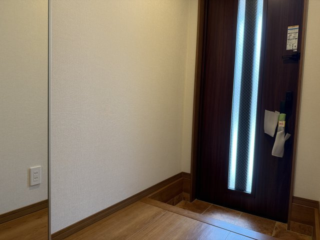 明石市二見町東二見戸建の玄関