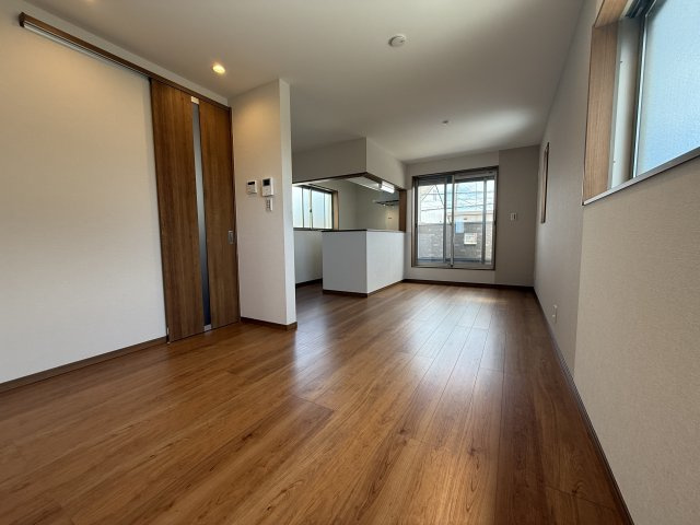 明石市二見町東二見新築戸建の居間・リビング