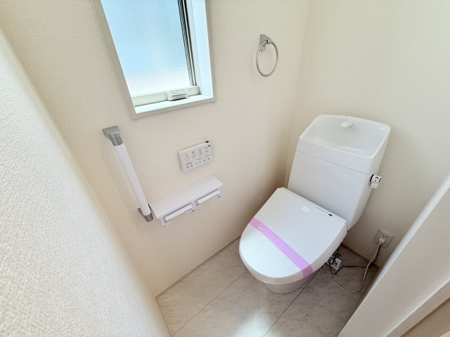 神戸市西区玉津町新方新築戸建9号棟のトイレ