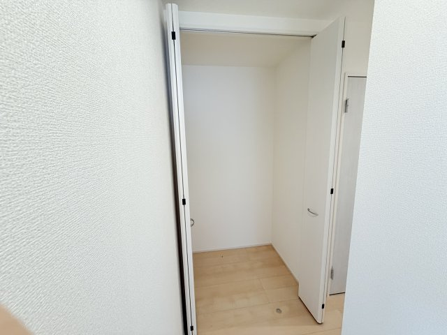 神戸市西区玉津町新方新築戸建9号棟の収納