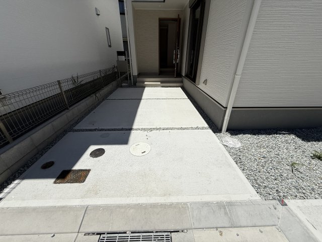 神戸市西区玉津町新方新築戸建9号棟の駐車場