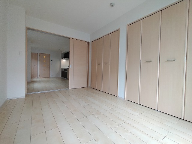 神戸市長田区二葉町７丁目の賃貸マンションの内装|洋室