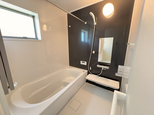 神戸市西区玉津町新方新築戸建8号棟の浴室