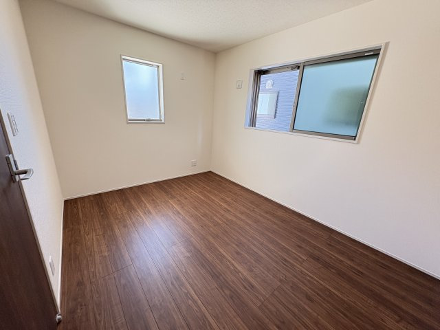 神戸市西区玉津町新方新築戸建8号棟の洋室