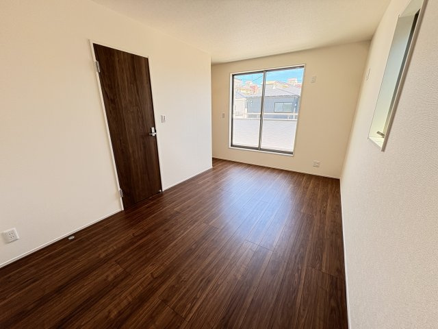 神戸市西区玉津町新方新築戸建8号棟の洋室