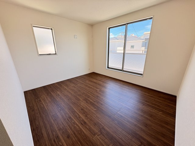 神戸市西区玉津町新方新築戸建8号棟の洋室