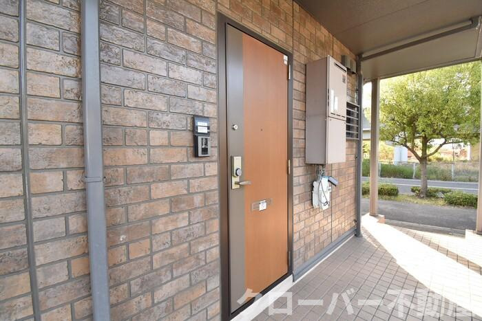 ＧＥＮＥＳＩＳのエントランス|共用廊下