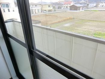 【バルコニー】 | エルガーデンⅡ | バルコニー付きです