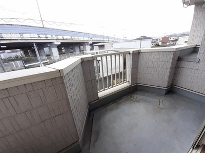 【バルコニー】 | フリーデンＡ | バルコニーがあります