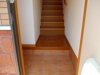 【玄関】 | ソレイユ白浜北Ⅰ | 収納もある玄関です