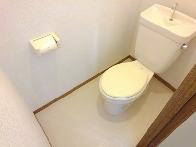 【トイレ】 | エムカーサ | トイレです