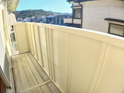 【バルコニー】 | スカイコート２１ | 陽当たり良好なバルコニーです