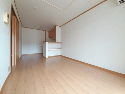 【居間・リビング】 | アウローラＭ　Ｂ | ゆったりとした居間です