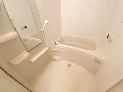 【浴室】 | アウローラＭ　Ｂ | 日々の疲れを癒すお風呂付です