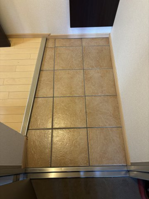 【エントランス】 | ポルシェ松浜