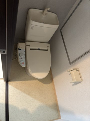 【トイレ】 | ポルシェ松浜 | 温水洗浄暖房便座