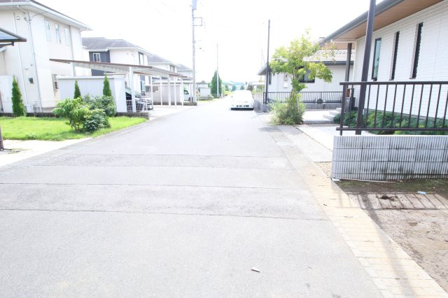 《分譲地》下野市仁良川　全4区画（区画4）の周辺|東側接道　北から