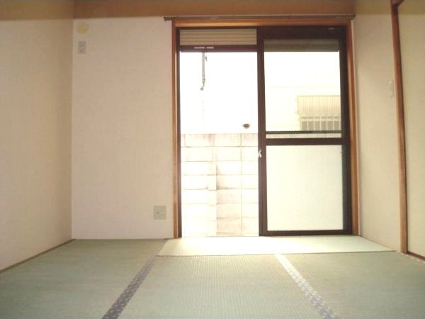 サンパティークの和室