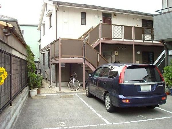 サンパティークの駐車場