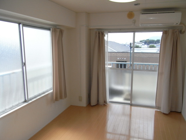 グランディア六甲ＳＴＯＲＩＡの洋室