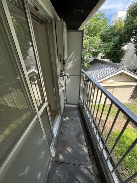 ロータリーマンション上新庄 のバルコニー