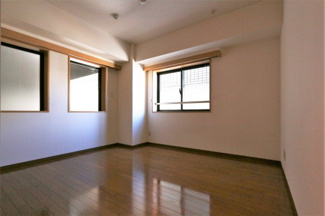 【洋室】 | SunSpringTower | 参考写真（同物件別タイプ部屋)