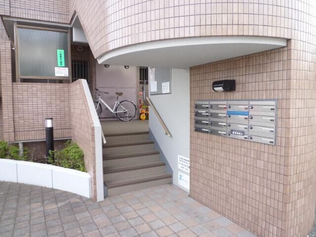 パークヒルズ三部のエントランス