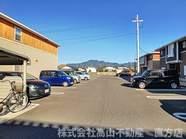 メゾン感田Ｃの駐車場