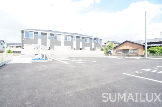 熊本市西区蓮台寺１丁目のアパートの駐車場