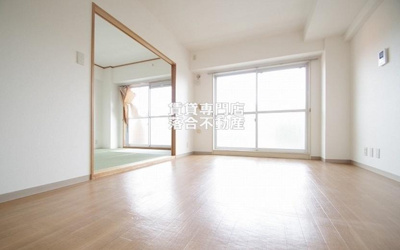 【居間・リビング】 | グランドール井上 | 明るくて広々としたリビング♪