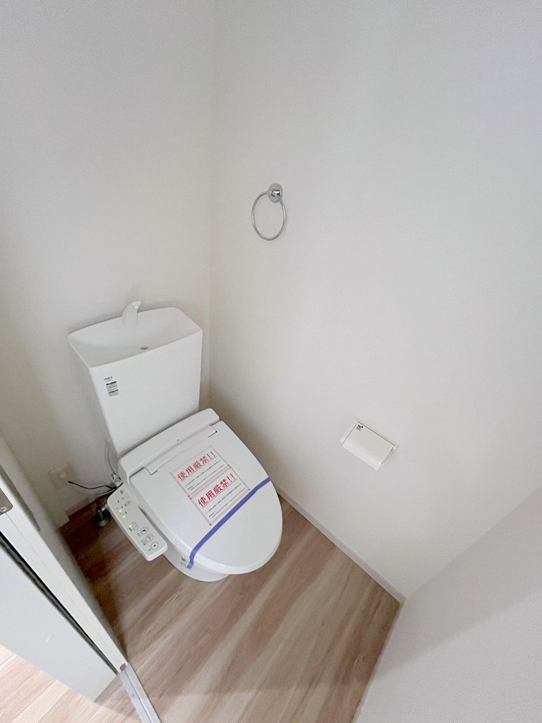 吉川市新栄1丁目　新築戸建　全1棟のトイレ|1階のトイレです