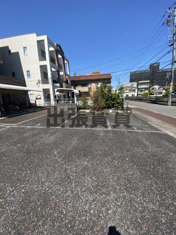 仲介手数料0円！！第3クインビルの駐車場