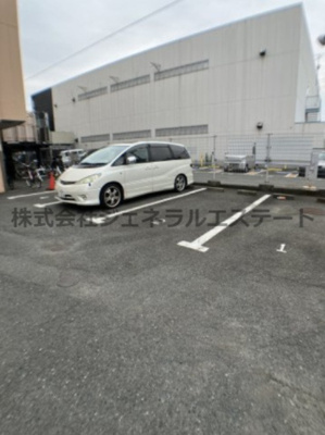 【駐車場】 | スターリングハイツ