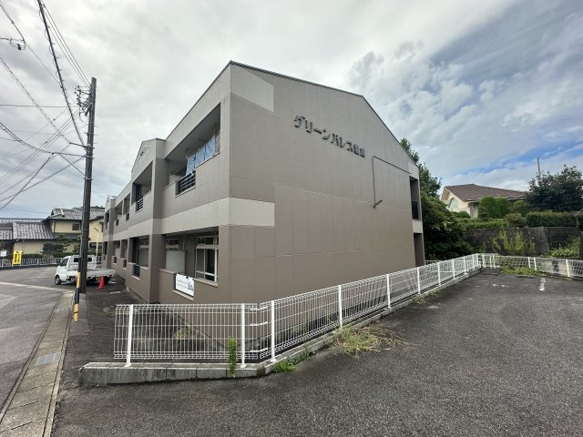 グリーンパレス塩倉の外観