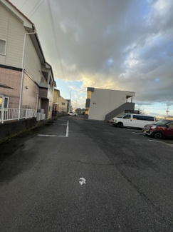 【駐車場】