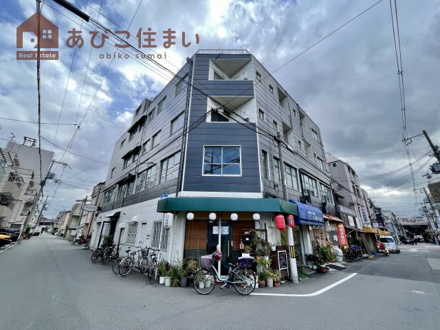 サンセンビルの外観