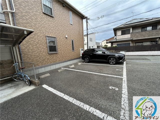 グランディールの駐車場