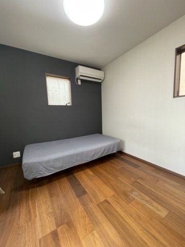 福山市東川口町二丁目の洋室