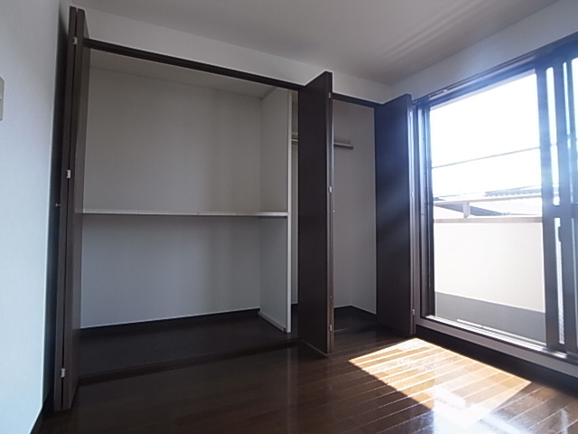 神戸市須磨区須磨浦通５丁目の賃貸マンションの収納|クローゼット